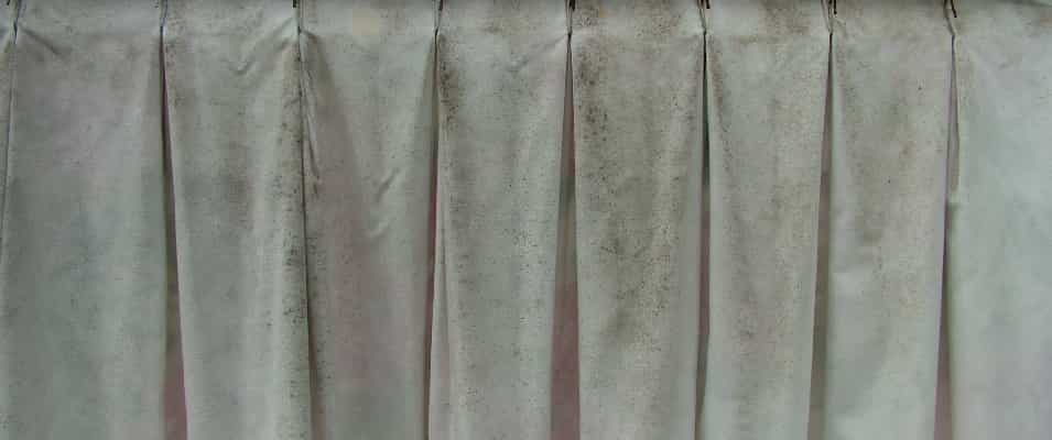 expert-tips-to-remove-curtain-mould-captain-curtain-cleaning